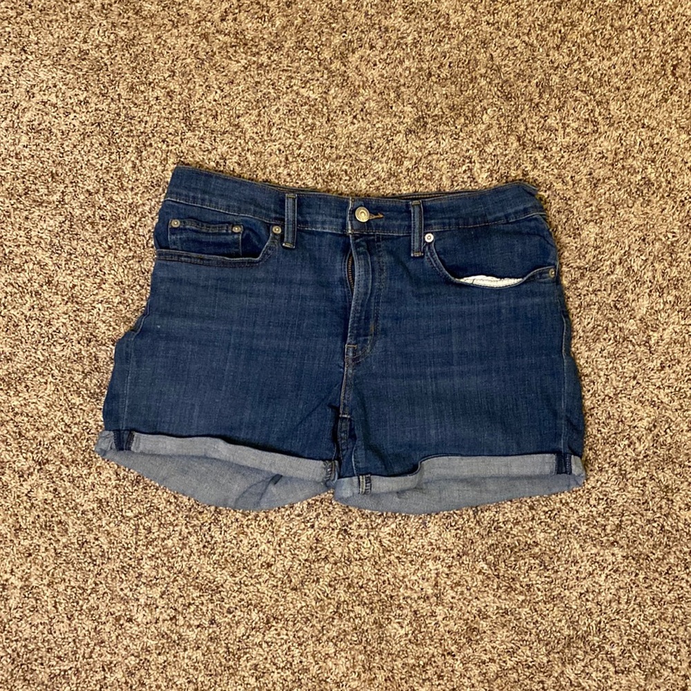 Levi denim shorts, mid rise, cuffed